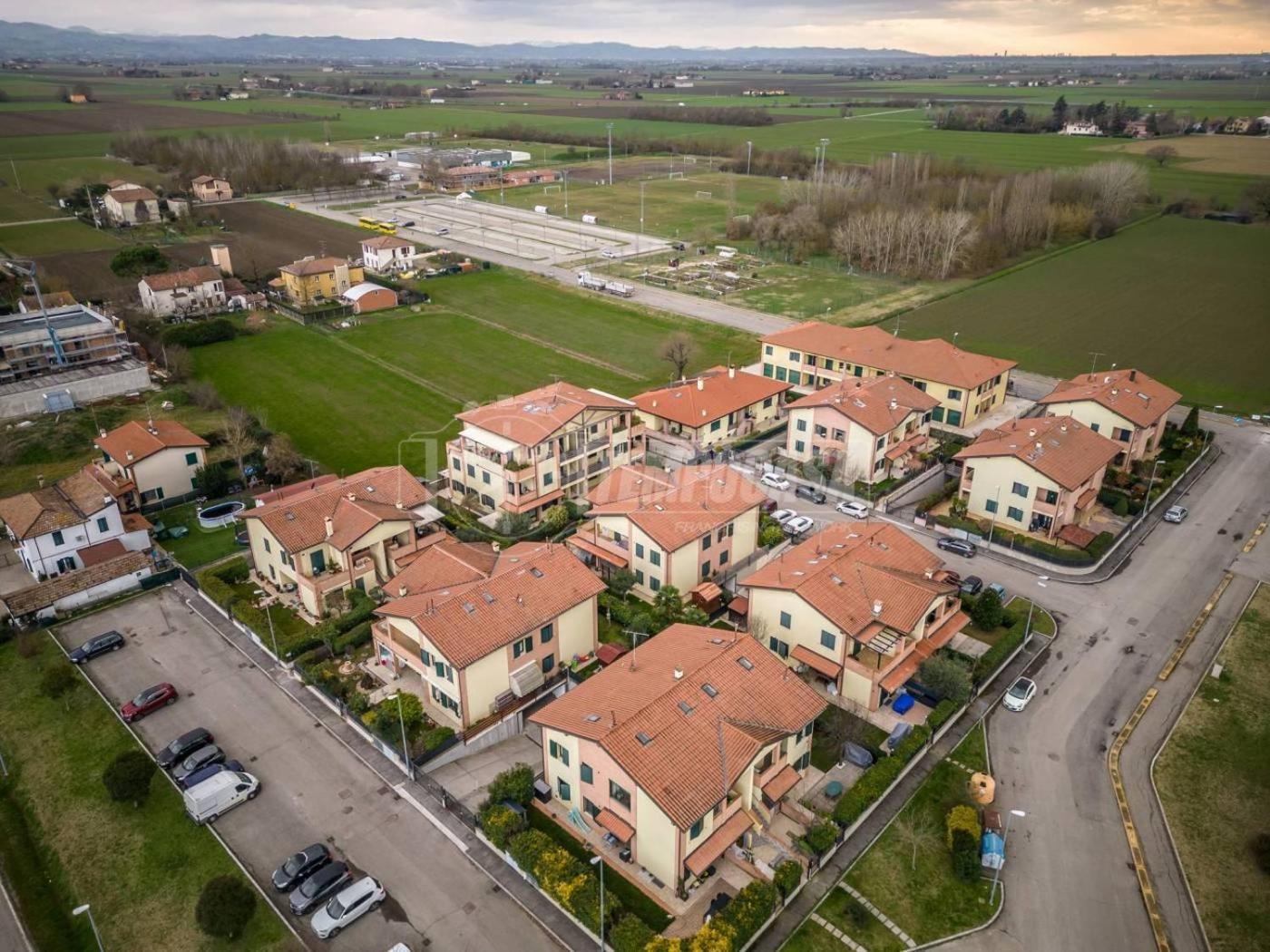 B&B Delle Fragole Medicina  ภายนอก รูปภาพ